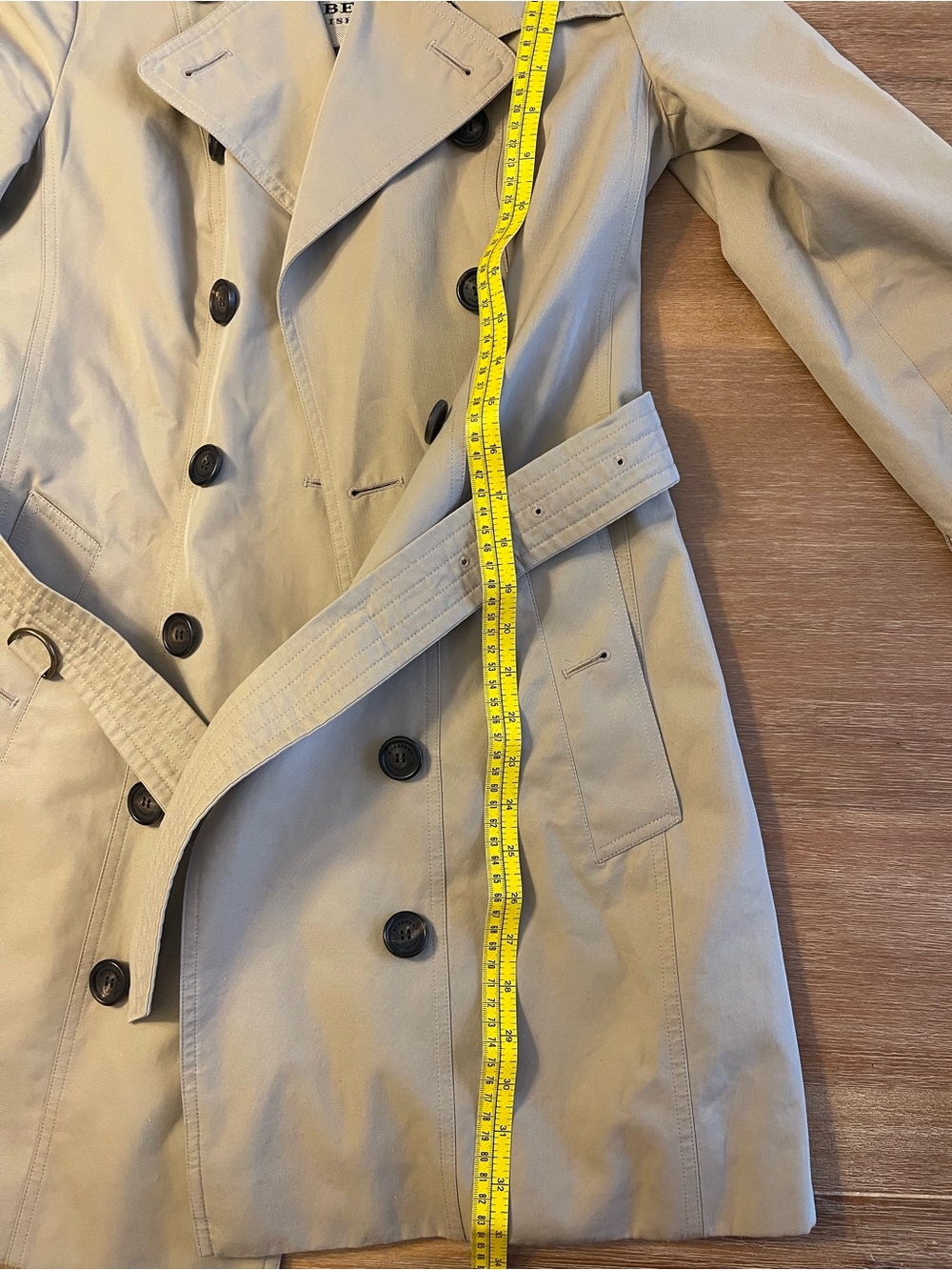 Authentic Burberry Beige Double-Breasted Trench Coat - Picture 12 of 14